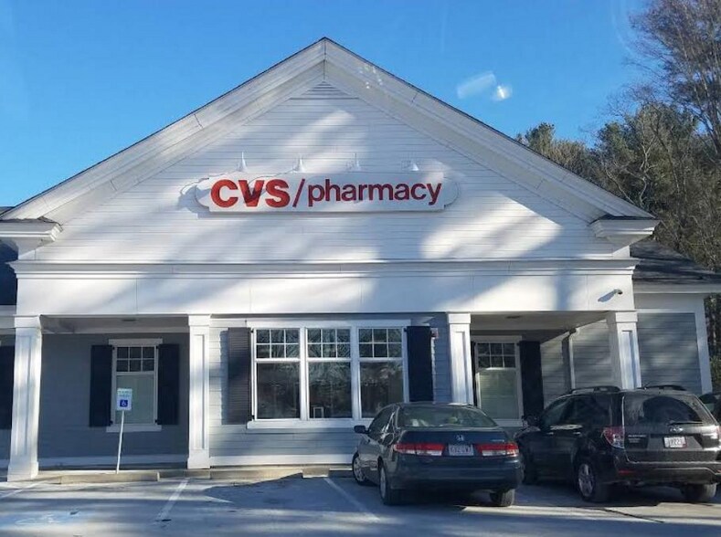 More Photos Of 1068 Putnam Pike, Chepachet Drugstore For Sale