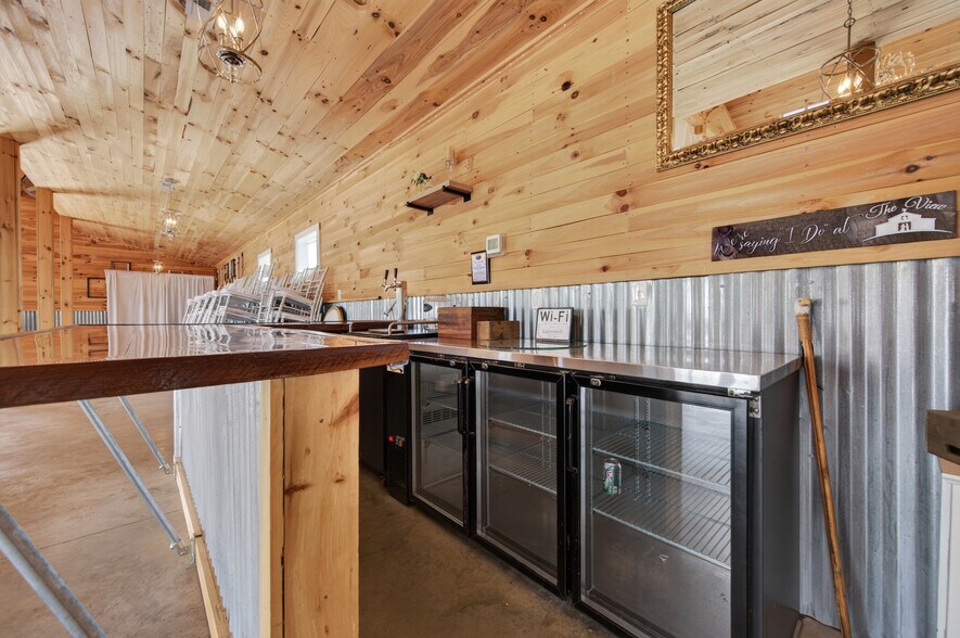 More Photos Of 639 Wagon Wheel Rd, Elk Creek Lodge Meeting Hall For Sale
