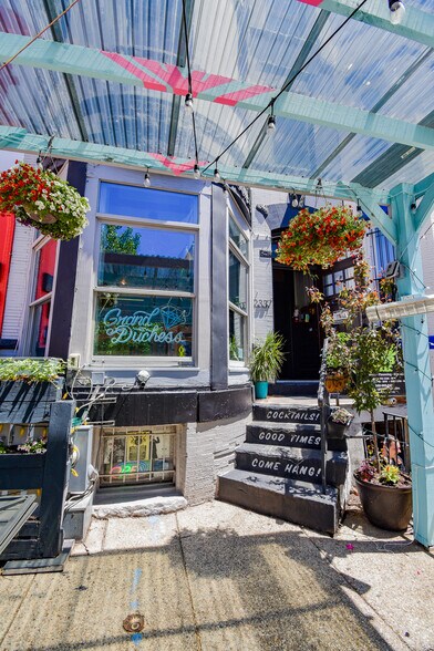 More Photos Of 2337 18th St NW, Washington Storefront Retail Residential For Lease