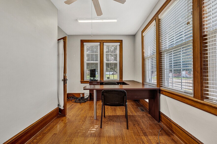 More Photos Of 5034 Williamson Rd NW, Roanoke Office For Lease