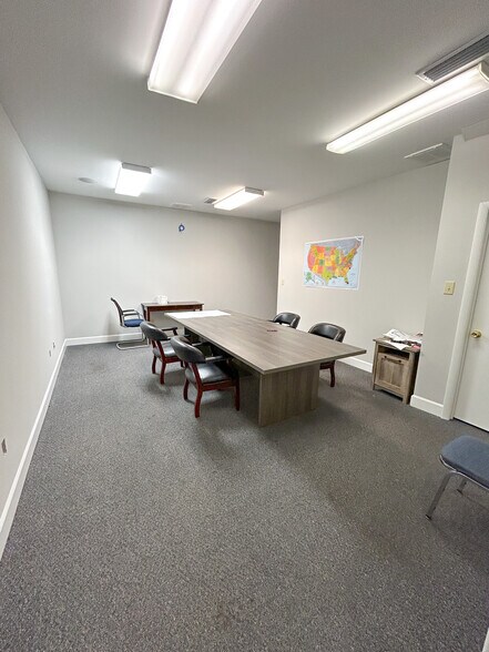 More Photos Of 3512 Godwin Ct, Mobile Medical For Sale