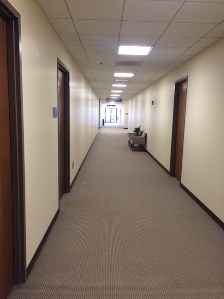 More Photos Of 7000 Caton Farm Rd, Plainfield Medical For Lease