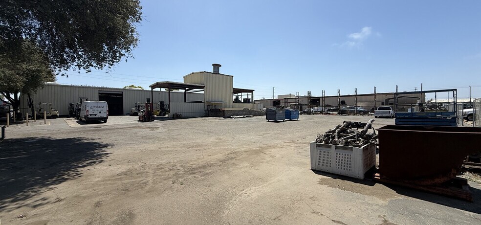 More Photos Of 1205 S Blosser Rd, Santa Maria Warehouse For Sale