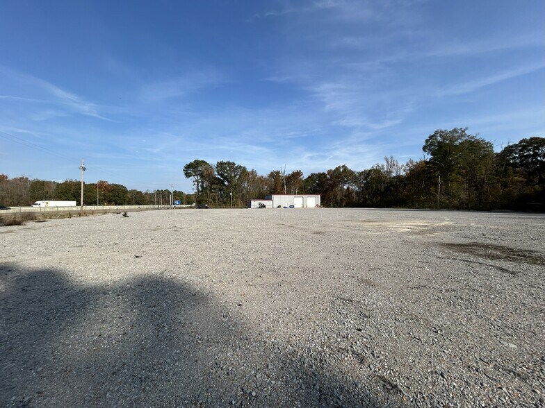 More Photos Of 3460 I 55 S, Jackson Warehouse For Lease