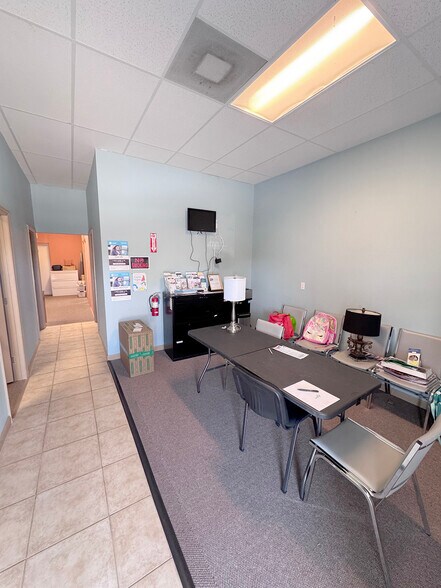 More Photos Of 1352-1368 SW Bayshore Blvd, Port Saint Lucie Unknown For Lease