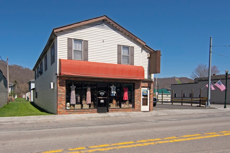 Primary Photo Of 439 Main Street, Rainelle Storefront Retail Residential For Sale