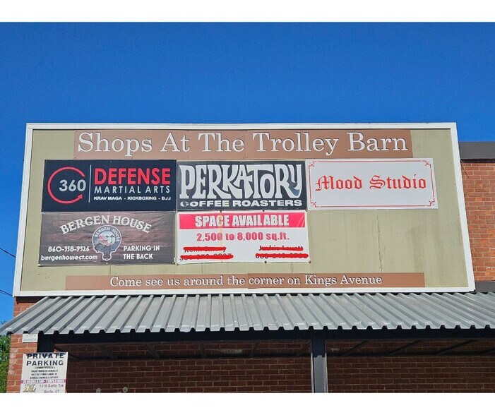 More Photos Of 725 Main St, Middletown Storefront For Lease