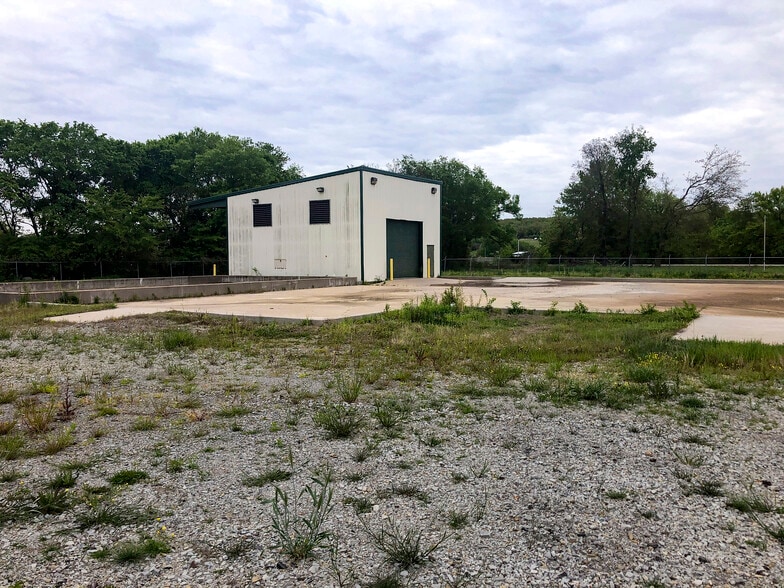 More Photos Of 26369 E State Highway Byp, Quinton Office For Sale