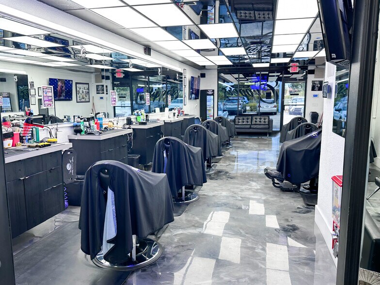 More Photos Of 14227-14229 S Dixie Hwy, Miami Freestanding For Sale