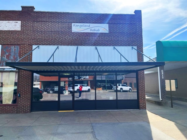 Primary Photo Of 212 N Main St, Ainsworth Loft Creative Space For Sale