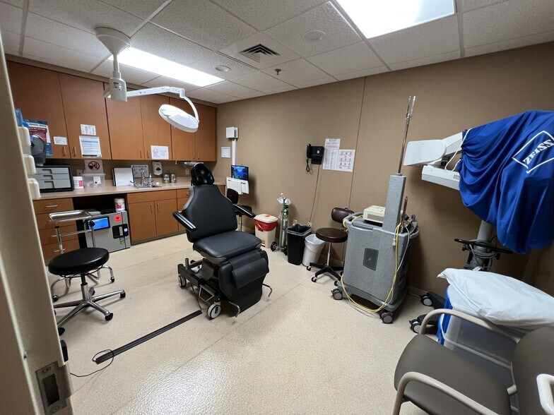 More Photos Of 110 Med Tech Pky, Johnson City Healthcare For Lease