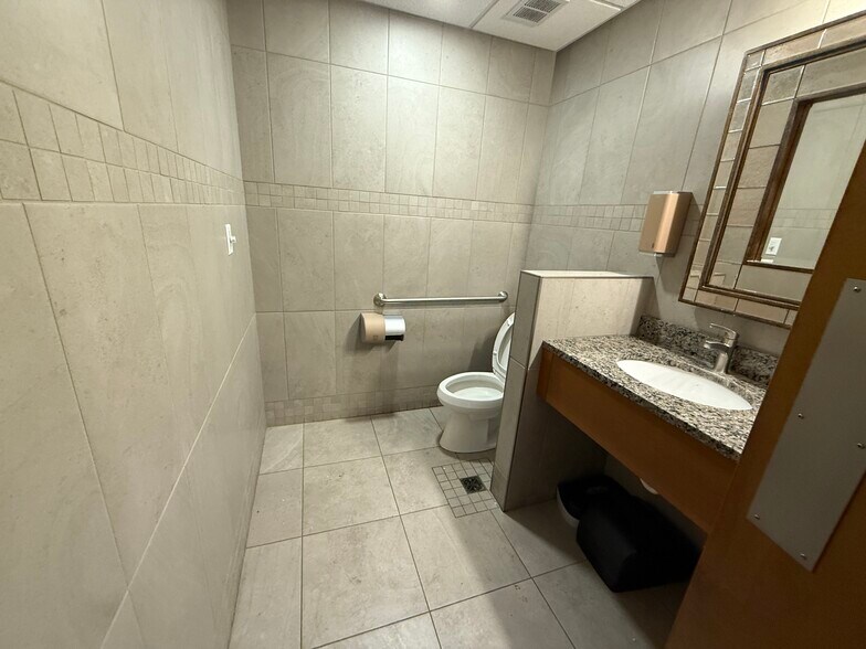 More Photos Of 917 Webster St, Dayton Warehouse For Sale