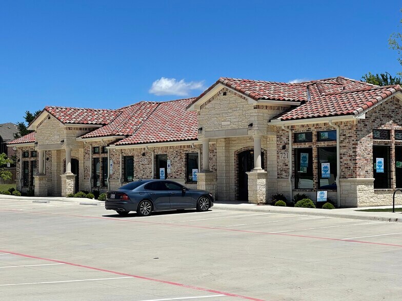 More Photos Of 4957 Golden Triangle Blvd, Fort Worth Medical For Lease