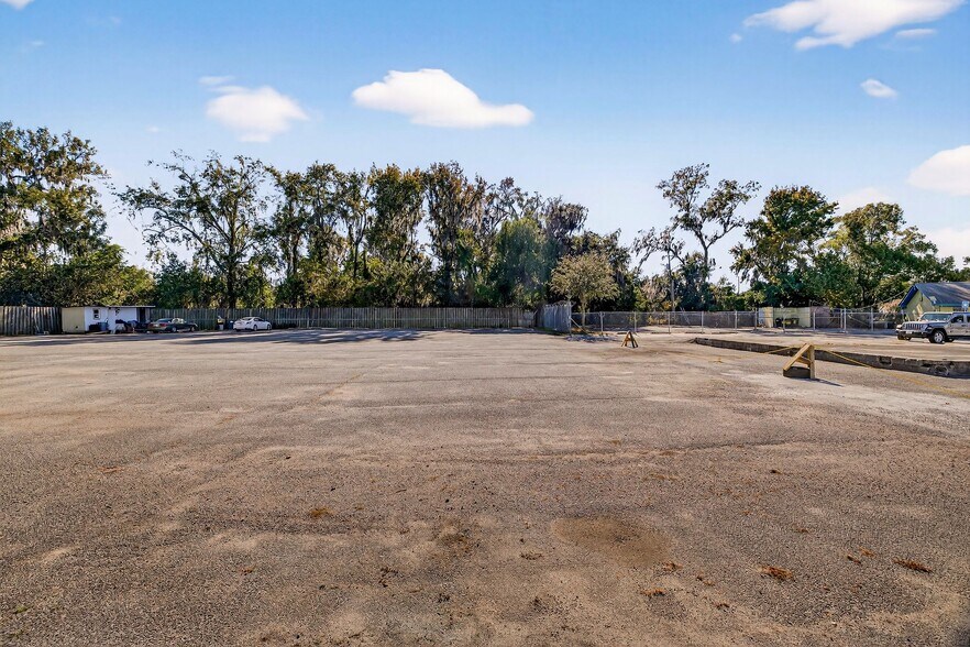 More Photos Of 9602 White Bluff Rd, Savannah Convenience Store For Sale