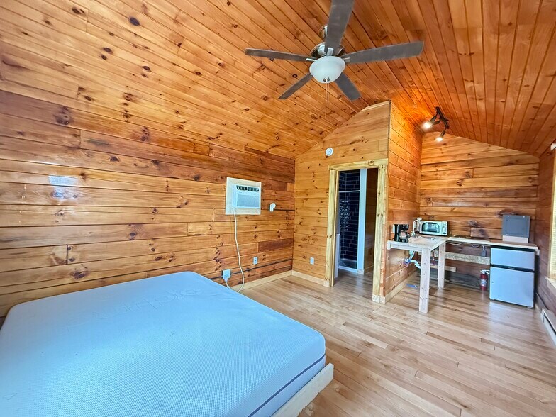 More Photos Of 984 Waterloo Geneva Rd, Waterloo Town Trailer Camper Park For Sale