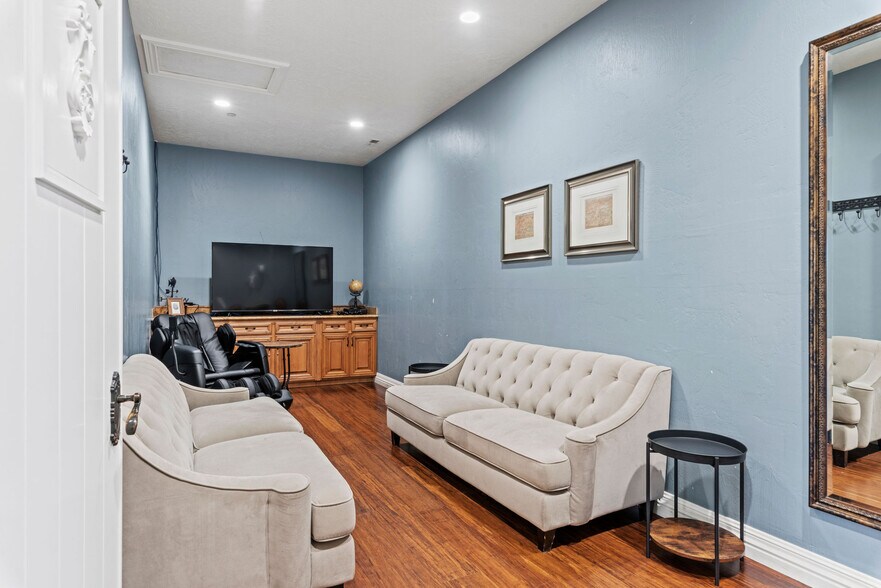 More Photos Of 110 S Main St, Lindon Lodge Meeting Hall For Sale