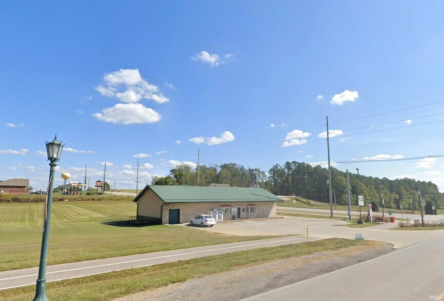 More Photos Of 10 N Louis J Koch Blvd, Santa Claus Freestanding For Sale