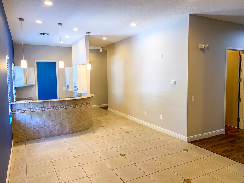 More Photos Of 2301 60th St, Bradenton Medical For Lease