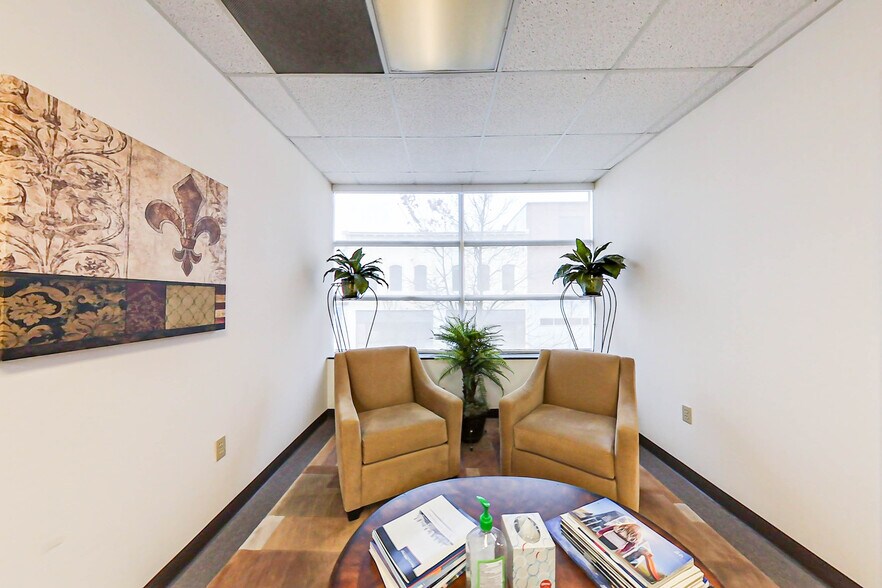 More Photos Of 257-259 W Main Ave, Gastonia Office For Lease