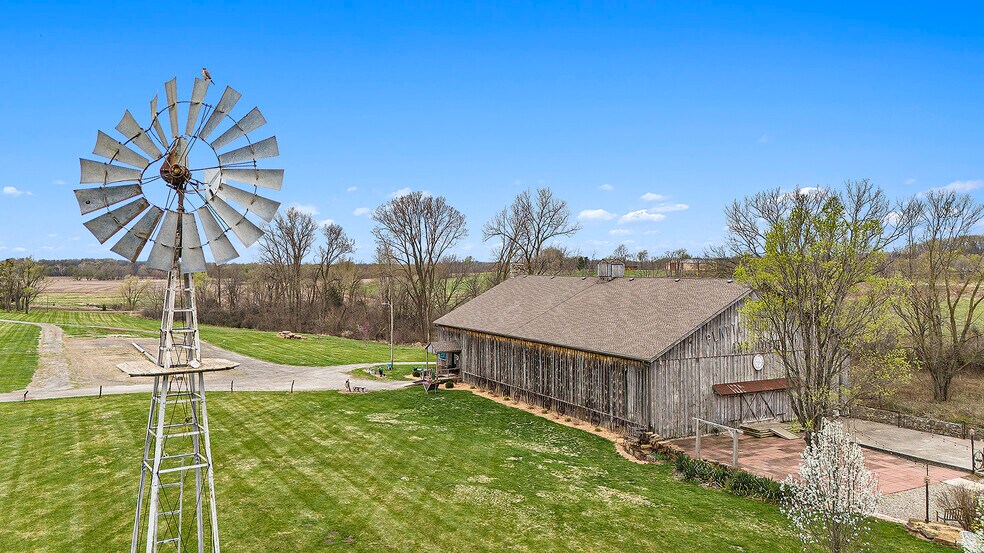 More Photos Of 11347 SE State Route DD, Gower Lodge Meeting Hall For Sale