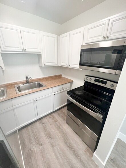 More Photos Of 3315-3331 SW 15th Ave, Fort Lauderdale Apartments For Sale