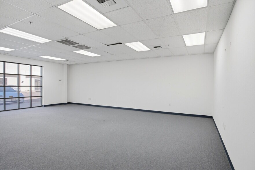 More Photos Of 5256 Pirrone Ct, Salida Warehouse For Lease