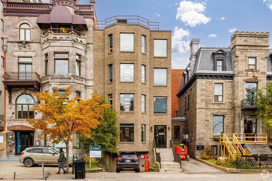 More Photos Of 531 Rue Sherbrooke E, Montréal Office For Sale