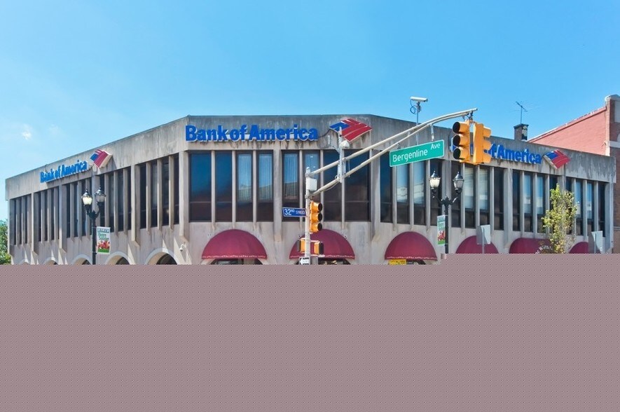 More Photos Of 3109 Bergenline Ave, Union City Bank For Lease