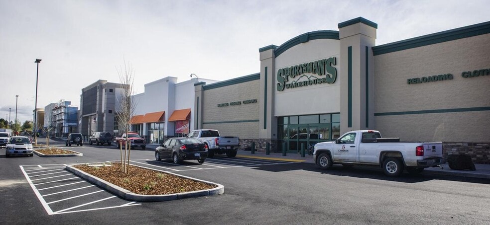 More Photos Of Blue Mountain Mall, Walla Walla Land For Sale