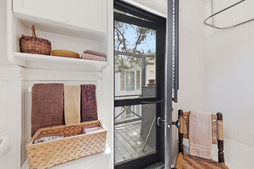 More Photos Of 50 Charlotte St, Saint Augustine Storefront Retail Office For Sale