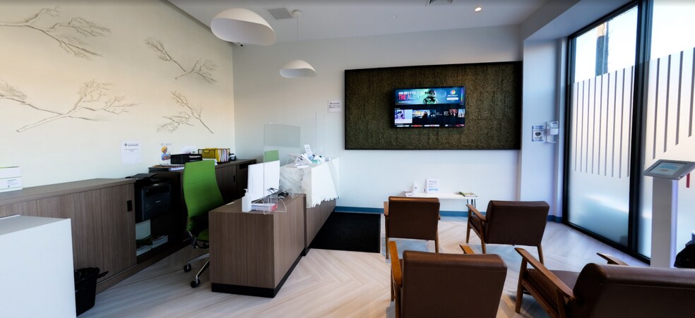 More Photos Of 875 Utica Ave, Brooklyn Bank For Lease