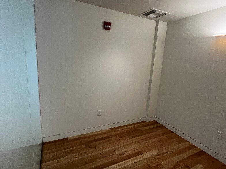More Photos Of 1650 Jackson St, San Francisco Apartments For Sale