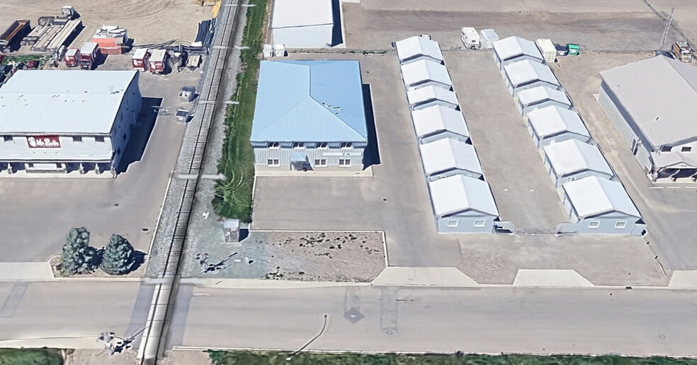 More Photos Of 3805 14 Av N, Lethbridge Warehouse For Lease