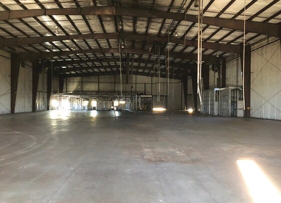 More Photos Of 347 Witt St, Louisa Warehouse For Lease