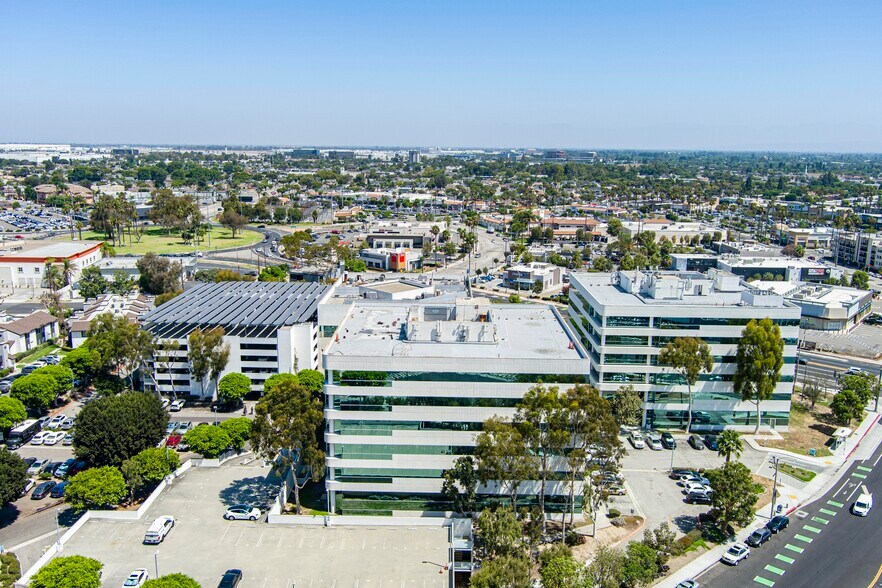 More Photos Of , Long Beach Office For Sale