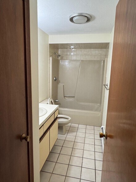 More Photos Of 6 8 12-14 Rosemont Terrace and 50-68 Woonasquatuck, Providence Apartments For Sale