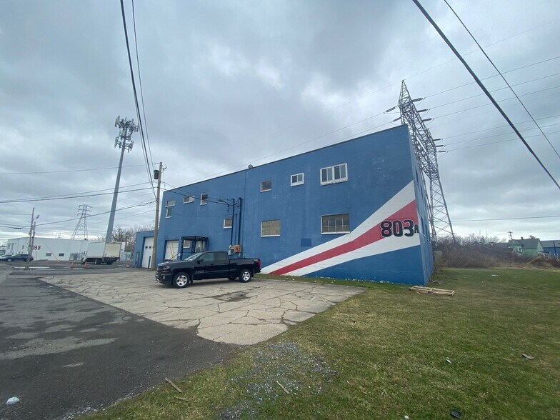 More Photos Of 745 Walden ave, Buffalo Manufacturing For Lease