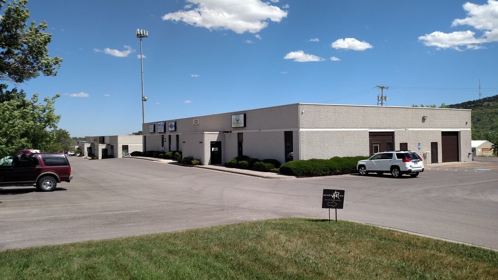 More Photos Of 2433-2465 W Chicago St, Rapid City Office For Lease