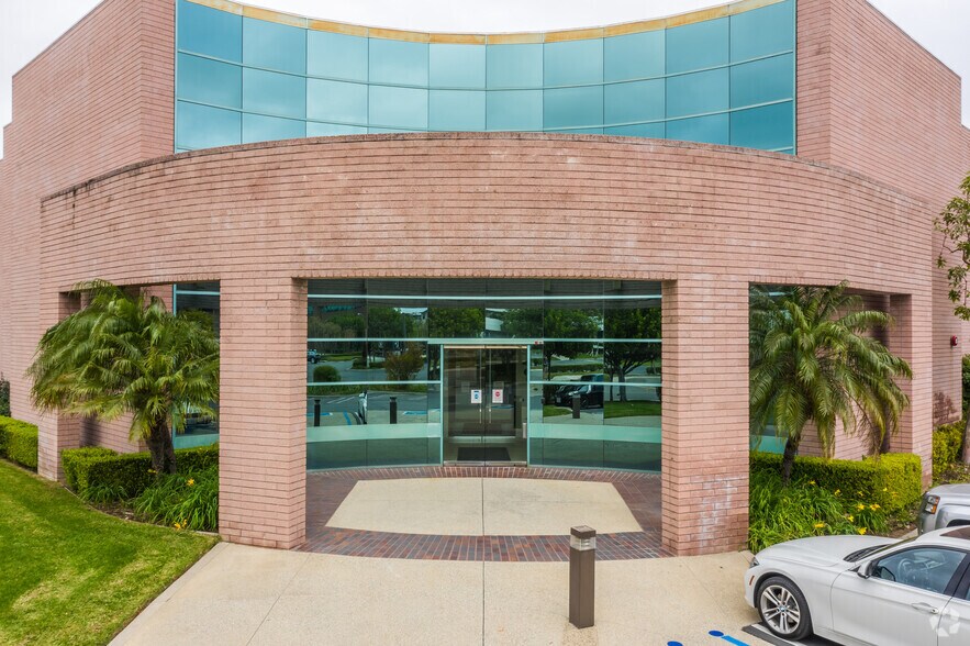 More Photos Of 46 Corporate Park, Irvine Office For Lease