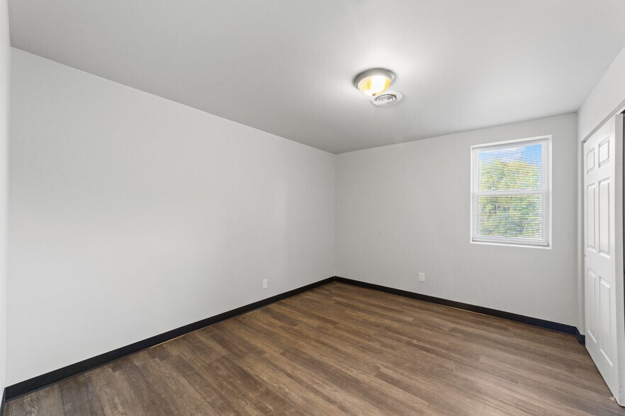 More Photos Of 1105 2nd Ave, Akron Apartments For Sale