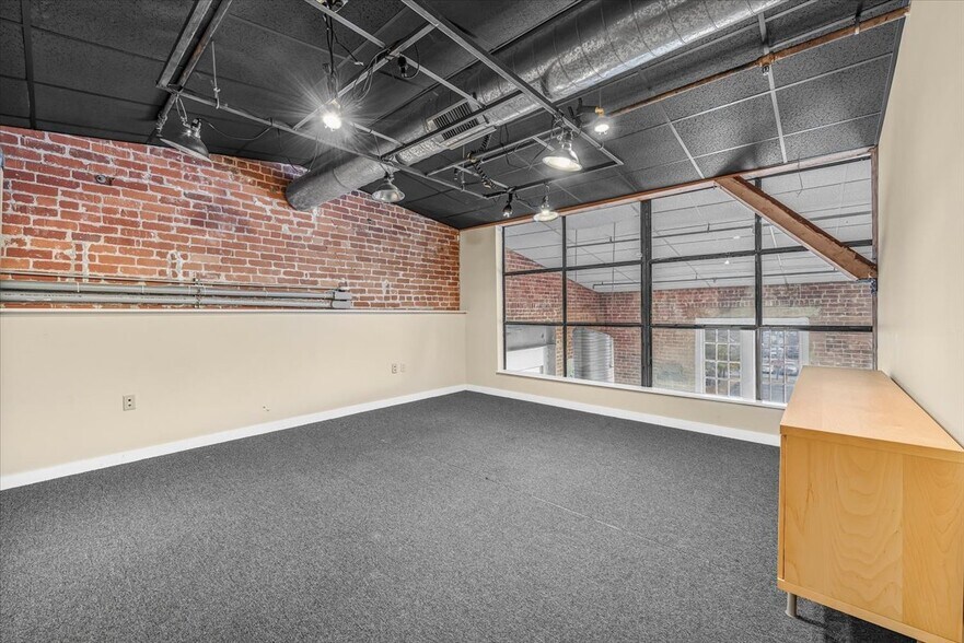 More Photos Of 241 E 4th St, Frederick Loft Creative Space For Sale