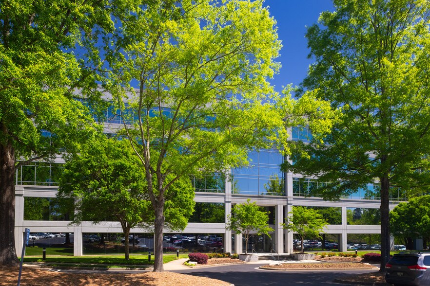 Primary Photo Of 5900 Windward Pky, Alpharetta Office For Lease