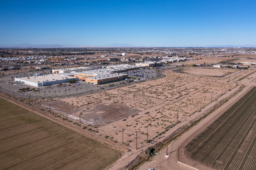 More Photos Of 1558-1560 Dogwood Rd, El Centro Land For Sale