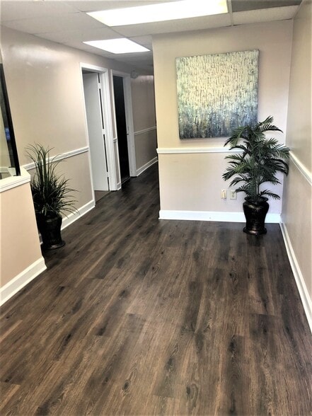 More Photos Of 910 N Hairston Rd, Stone Mountain Medical For Lease