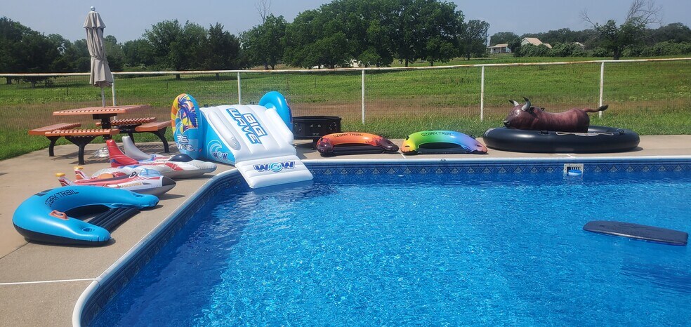 More Photos Of 572 County Road 3799, Paradise Land For Sale