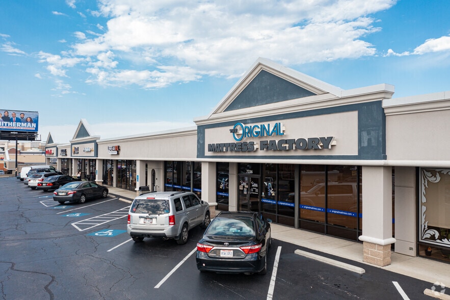 More Photos Of 7322-7346 Kenwood Rd, Cincinnati Storefront For Lease