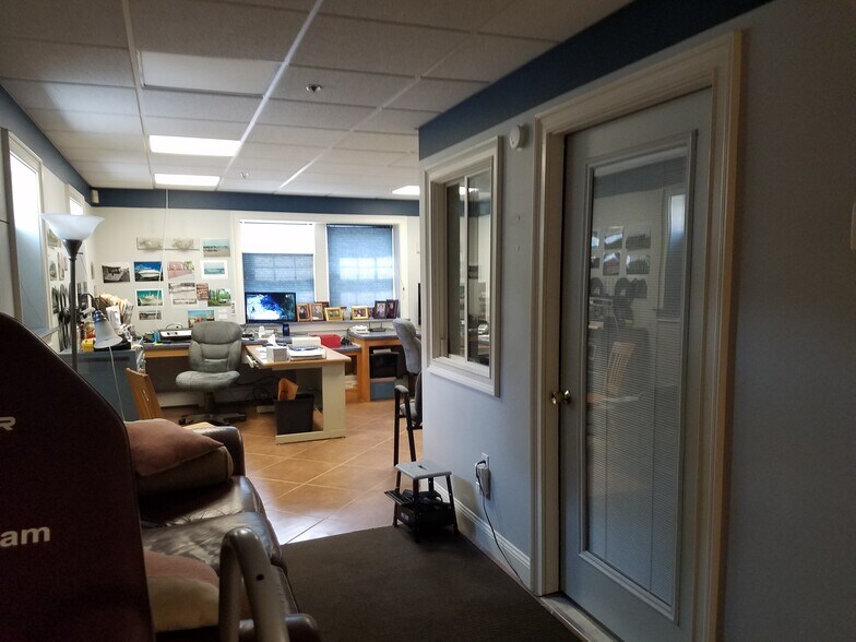 More Photos Of 75 Walnut St, Fitchburg Warehouse For Sale