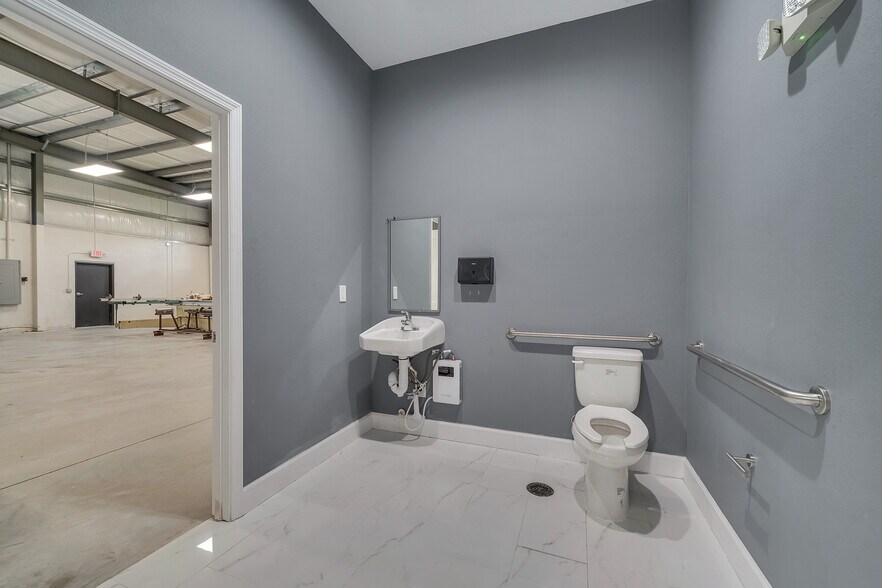 More Photos Of 560 Barry St, Orlando Land For Sale