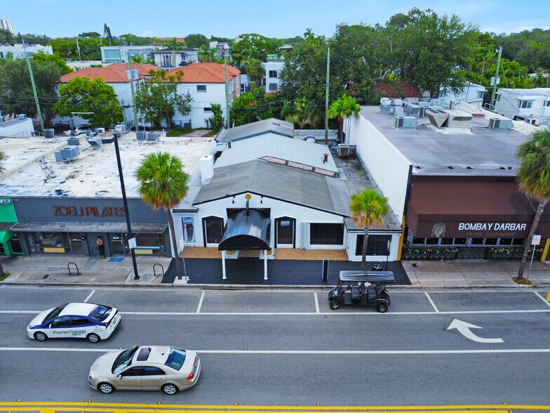 More Photos Of 1517 E Las Olas Blvd, Fort Lauderdale Bar For Lease