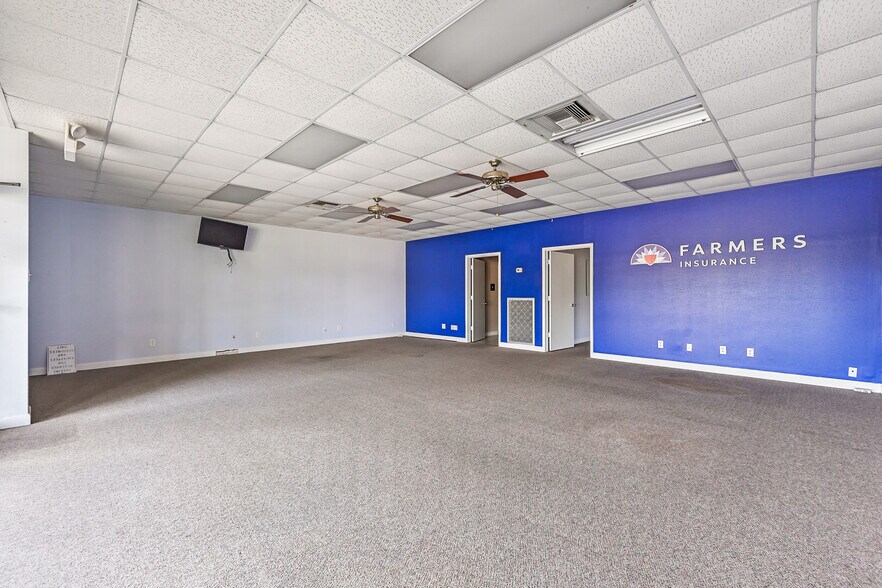 More Photos Of 5001 Broadway St, Pearland Office For Lease